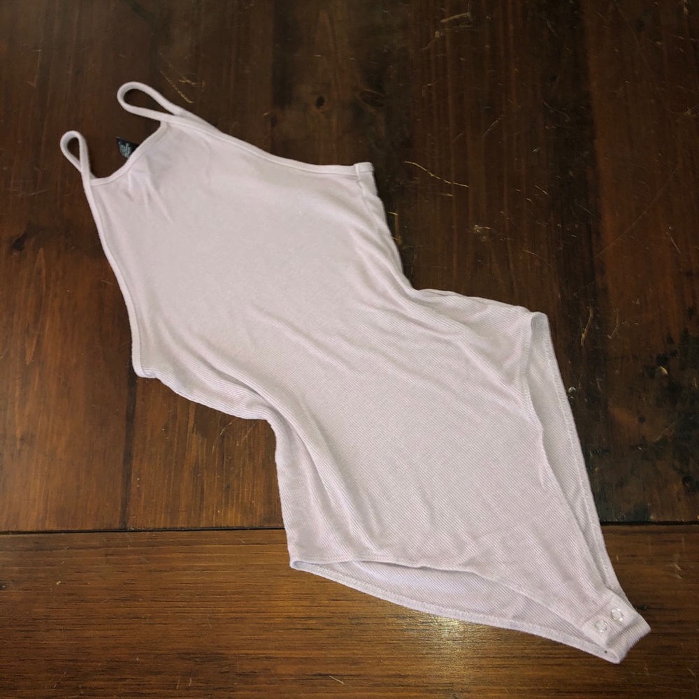 💜2/$25💜Lavender Halter Tank Bodysuit